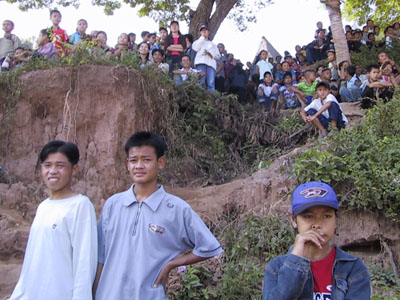 Boat Crowd 2 Luang Prabang