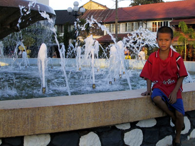 Fountain Boy Vientiane